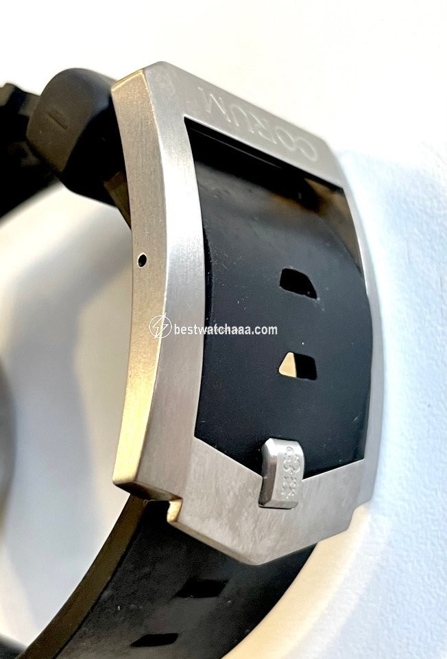 Corum Admirals Cup Competition 48 Mens watch Unisex Automatic Titanium 947.931.04 - gallery
