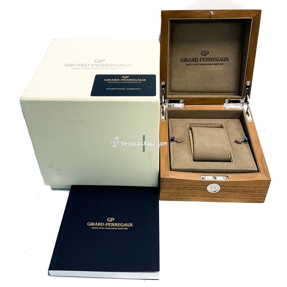 Girard Perregaux Laureato Mens watch Unisex Automatic Steel 81010-11-431-BB6A - gallery