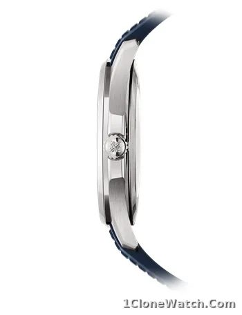 Patek Philippe Aquanaut Blue Dial   Strap White Gold 5168G-001