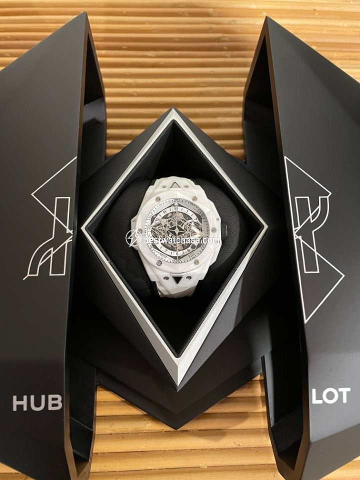 Hublot Big Bang Sang Bleu Mens watch Unisex Automatic Ceramic 418.HX.2001.RX.MXM21