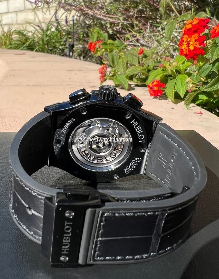 Hublot Classic Fusion Aerofusion Mens watch Unisex Automatic Ceramic 525.cm.0170.rx - gallery
