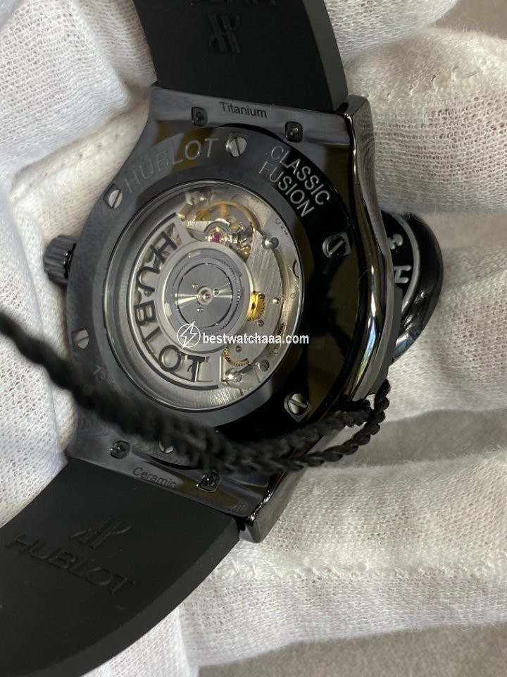 Hublot Classic Fusion 45, 42, 38, 33 mm Mens watch Unisex Automatic Ceramic 542.CM.1171.RX - gallery