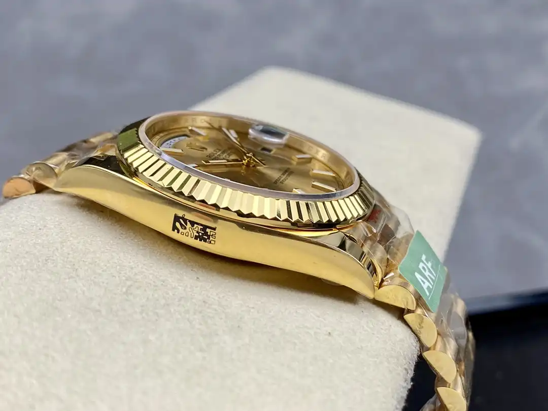 Superclone Rolex Day-Date II 40mm Champagne Dial 228238 - gallery