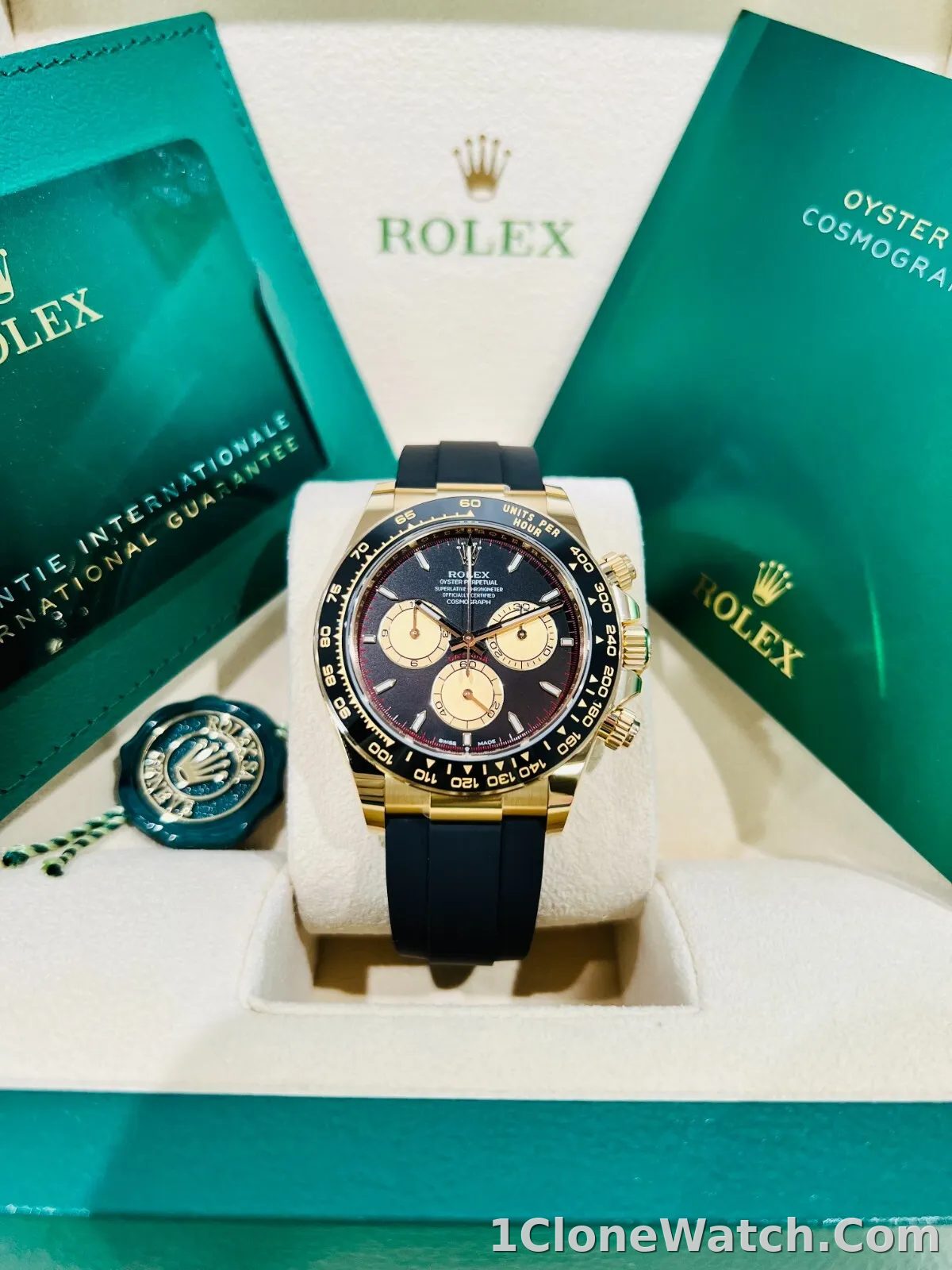Superclone Rolex Daytona 40 mm Intense black Dial 126518LN - detail