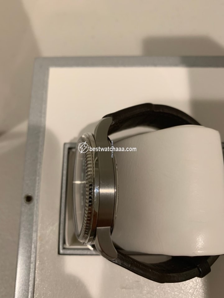 IWC Pilot Mens watch Unisex Manual winding Steel IW325401 - gallery