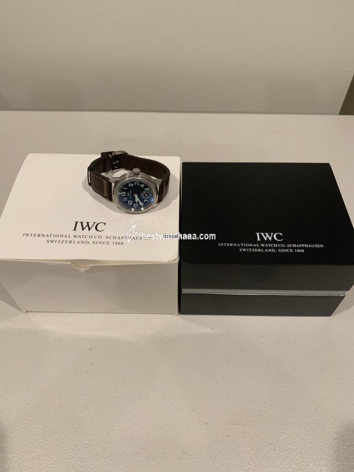 IWC Pilot Mens watch Unisex Manual winding Steel IW325401 - gallery