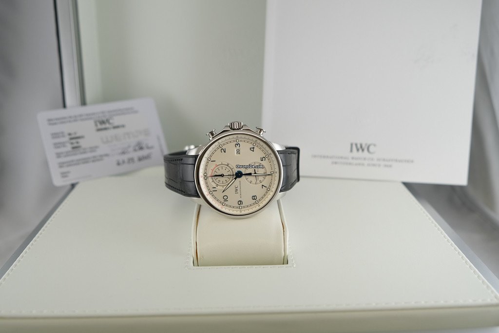 IWC Portuguese Yacht Club Chronograph Mens watch Unisex Automatic Steel 390216 - gallery