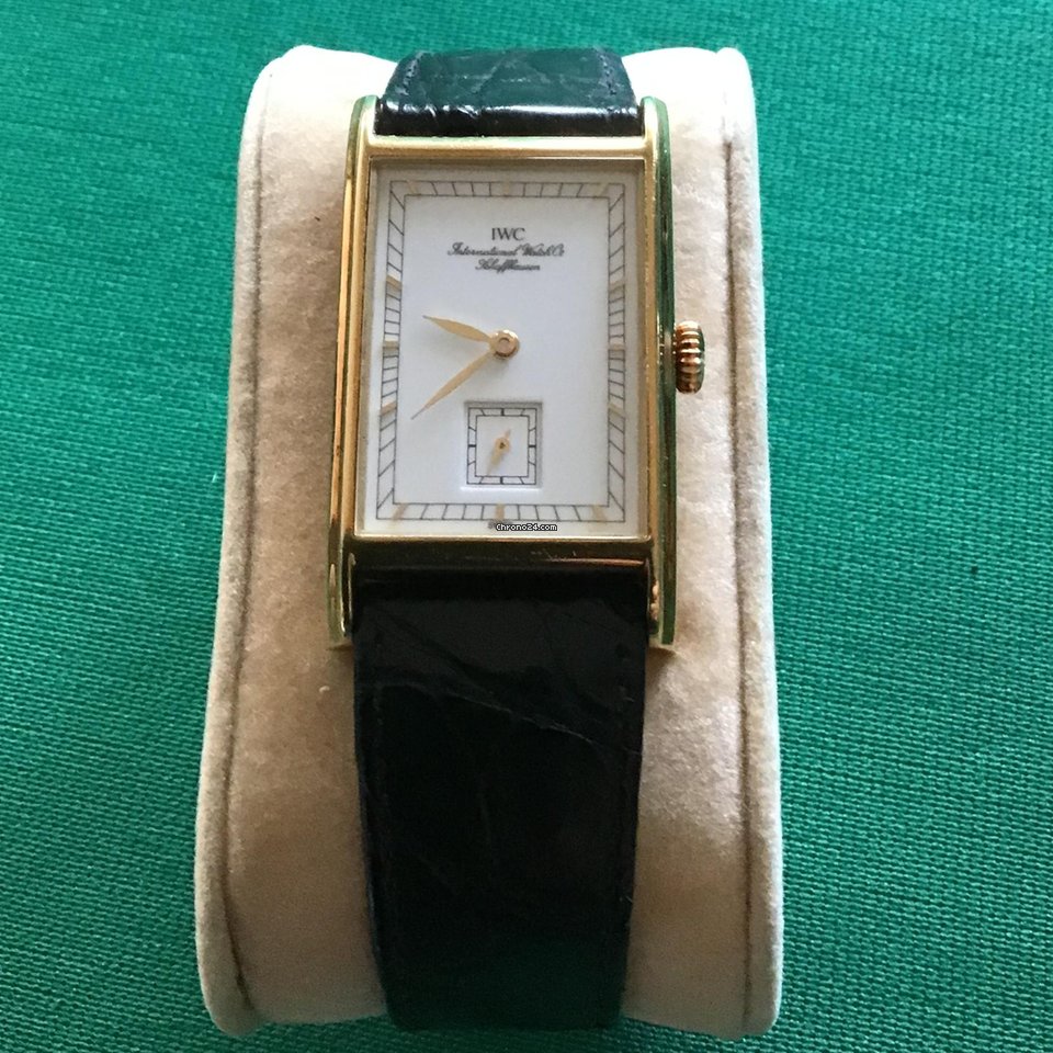 IWC Novecento Mens watch Unisex Manual winding Yellow gold 2497160 - gallery