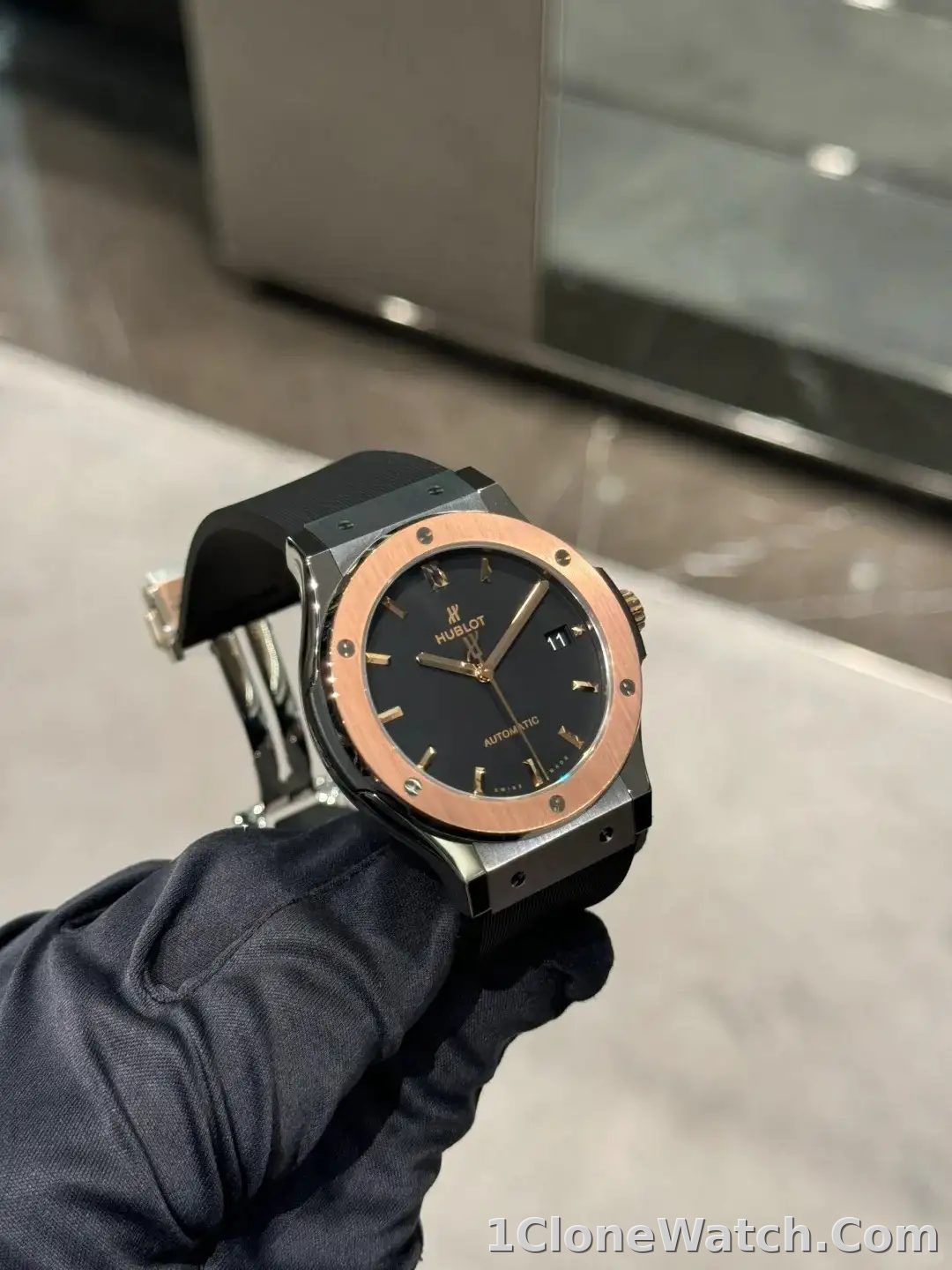 Hublot Classic Fusion Men Automatic Black Rubber Watch 511.NO.1181.RX
