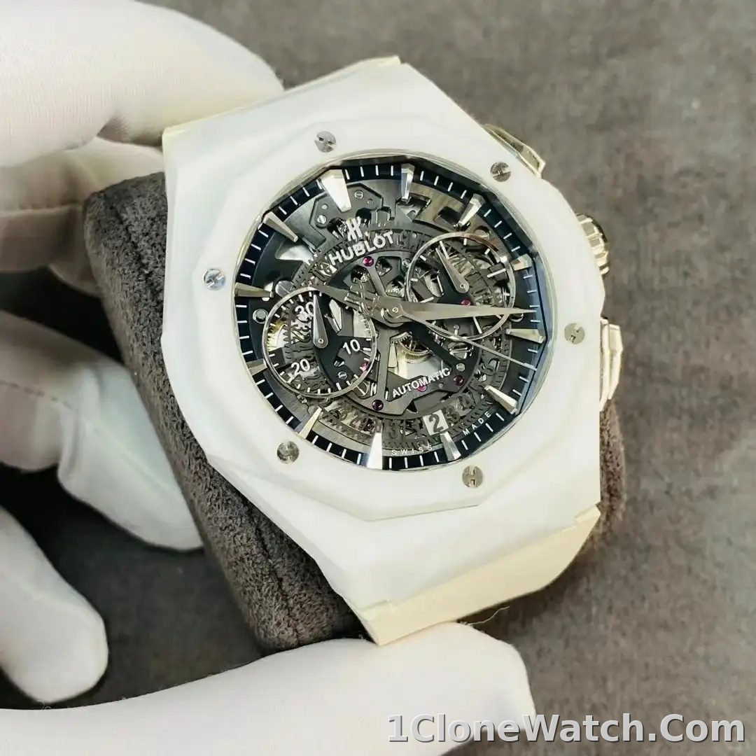 Hublot Classic Fusion Men Automatic Black Rubber Watch 525.HI.0170.RW.ORL21