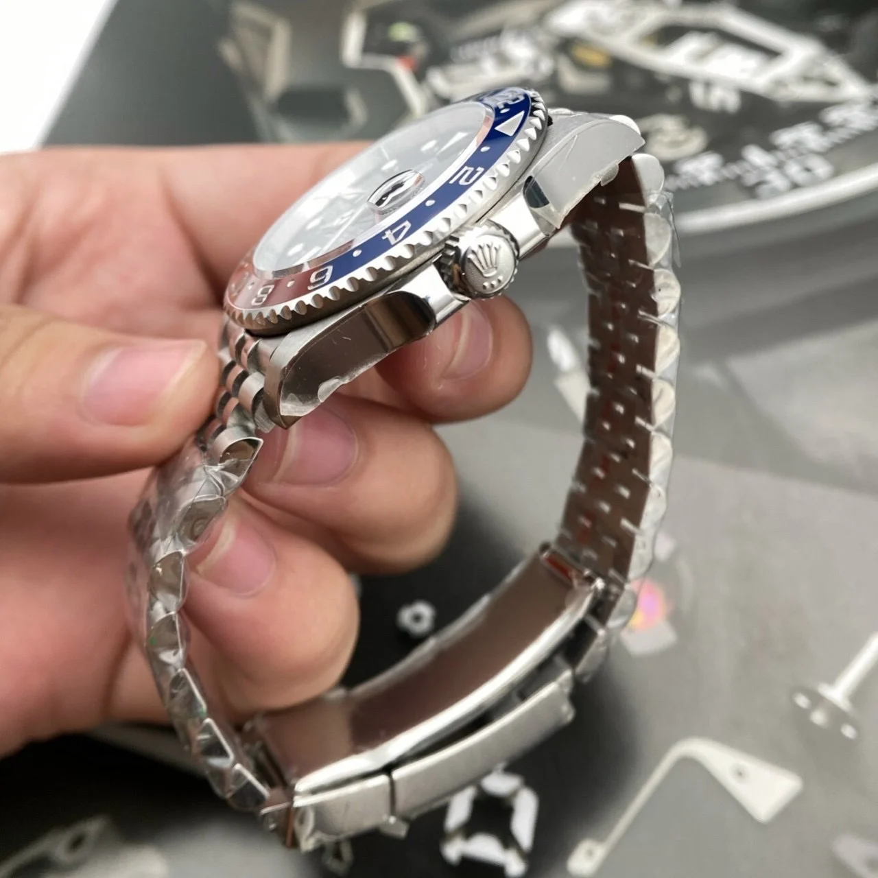 Superclone Rolex GMT-Master II 40mm 126710BLRO  Pepsi  Jubilee - gallery