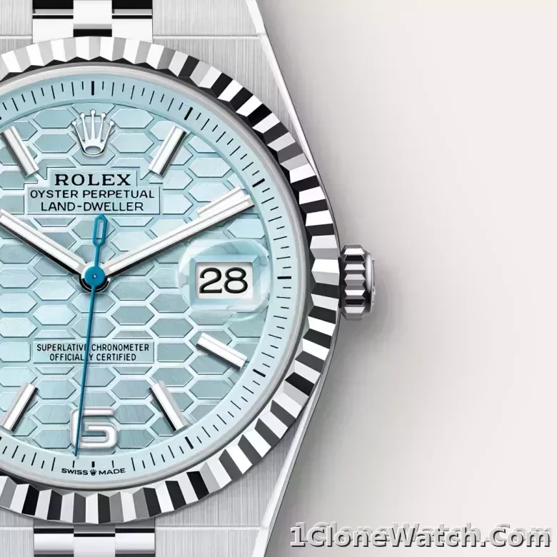 Rolex Land-Dweller 36 Ice Blue - detail