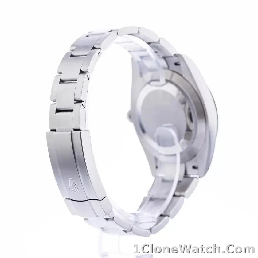 Rolex Oyster Perpetual 41mm Blue Dial 124300 - detail