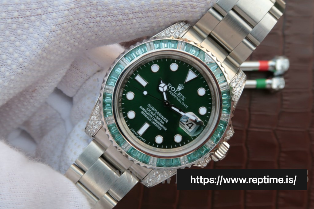 Rolex Submariner 116610 Men Automatic 40MM - gallery