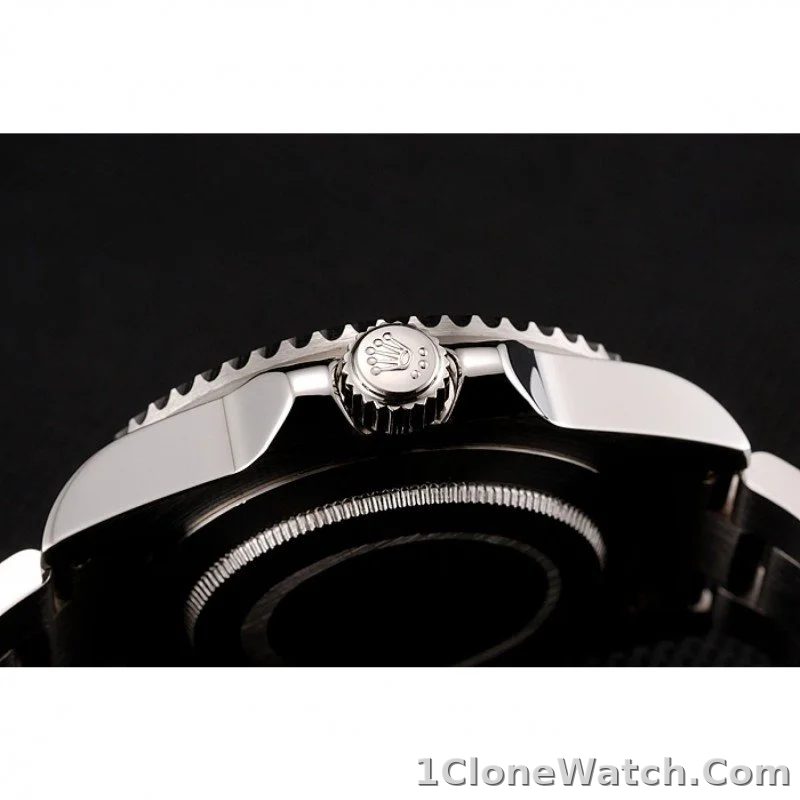 Rolex Submariner 40mm White Dial 1453863 - detail